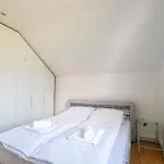 Mela Villa *